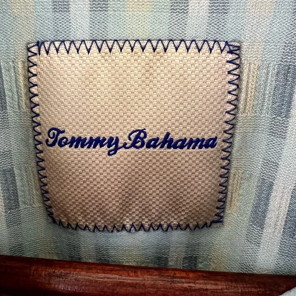 Tommy Bahama Silk Cotton Blend Shirt Pixel In Paradise Camp Shirt Blue Aloha Med - Picture 5 of 16